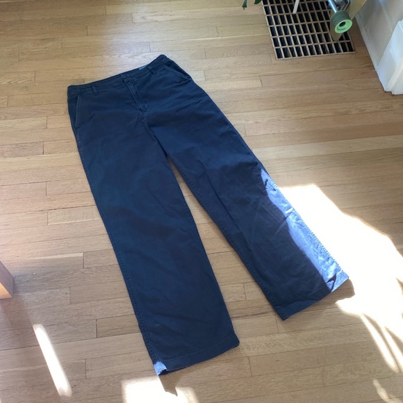 GAP Loose Khakis Washed Black - Picture 3 of 5